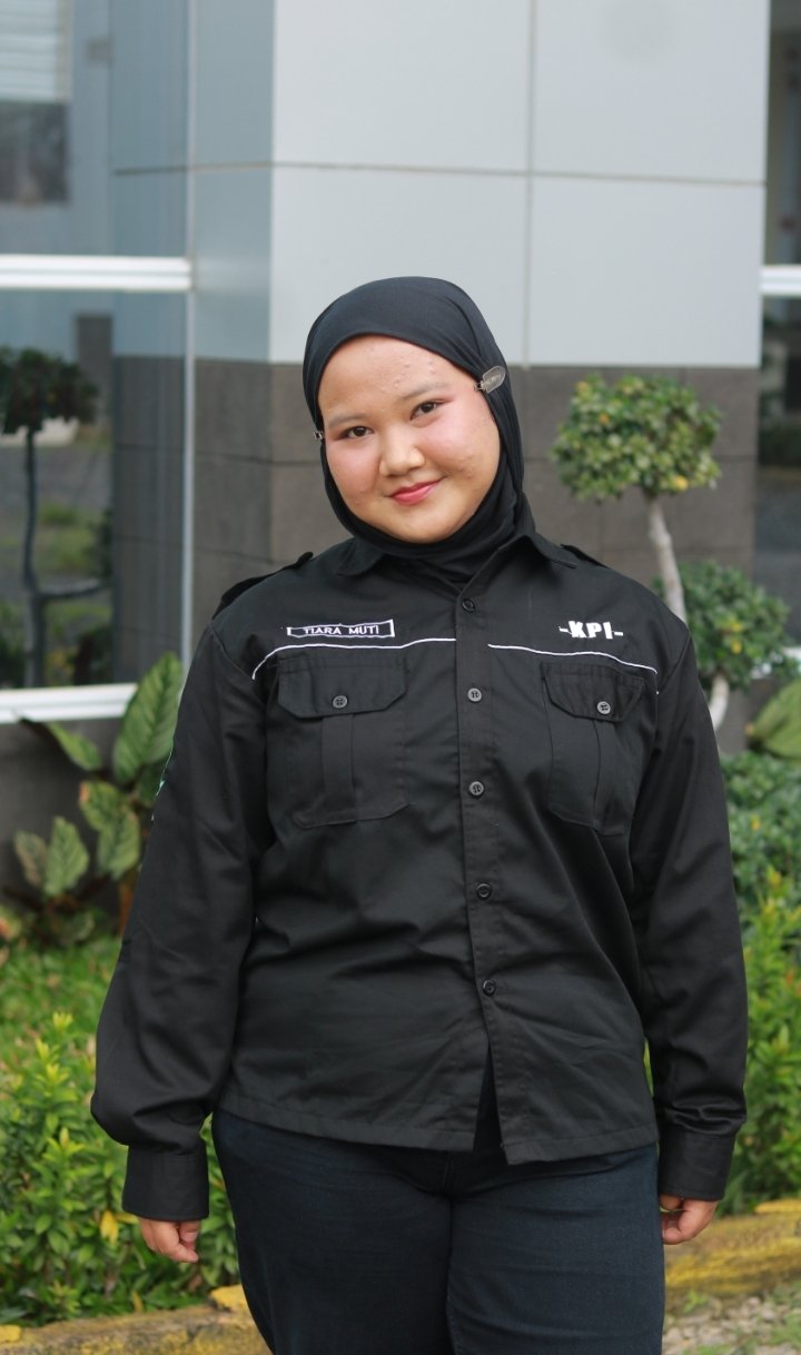 Foto Tiara Mu’ti Maesaroh